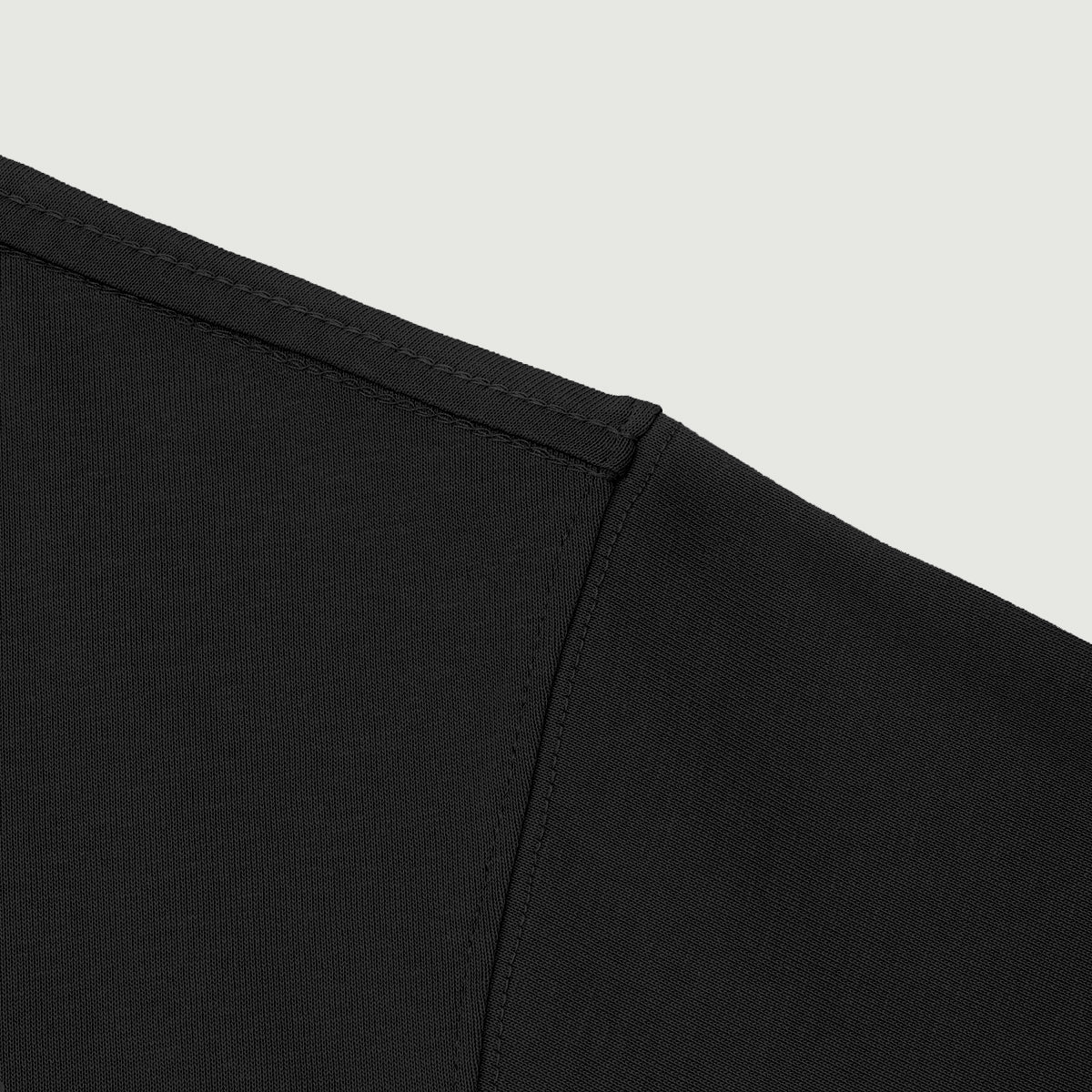 VELAVEVODETTO BOXY TEE BLACK